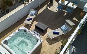 Acquaro Suite Jacuzzi